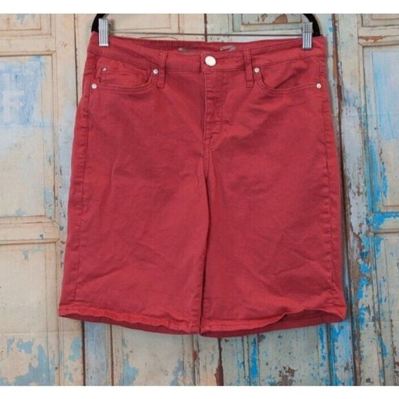 Seven7 Womens Size 12 Holly Berry Mid Rise Flat Front Sunset Bermuda Shorts - Picture 2 of 9